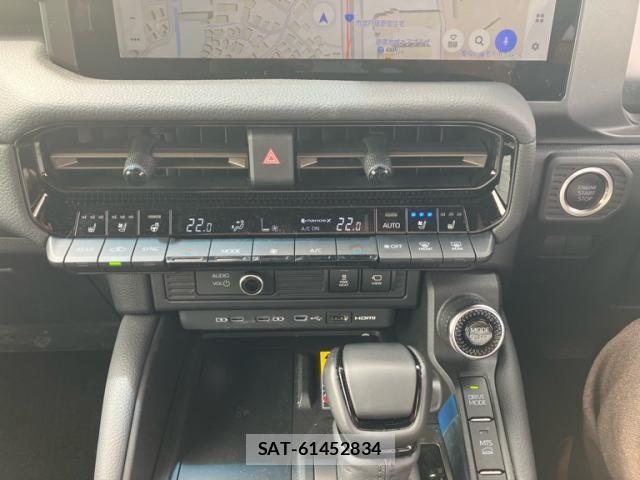 Toyota Land Cruiser 250 2024-06 8354781-23