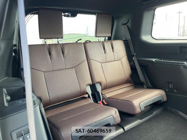 Toyota Land Cruiser 250 2024-07 8354779-9