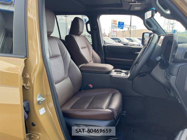 Toyota Land Cruiser 250 2024-07 8354779-7