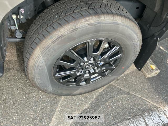 Toyota Land Cruiser 250 2025-10 8354782-5