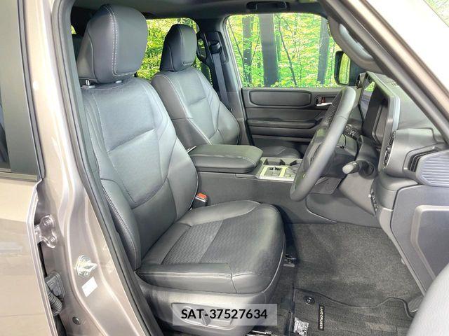 Toyota Land Cruiser 250 2024-11 8354783-8
