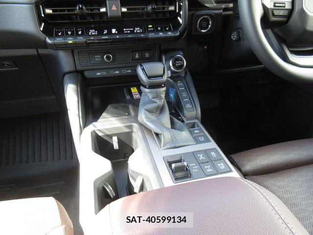Toyota Land Cruiser 250 2025-06 8366549-18
