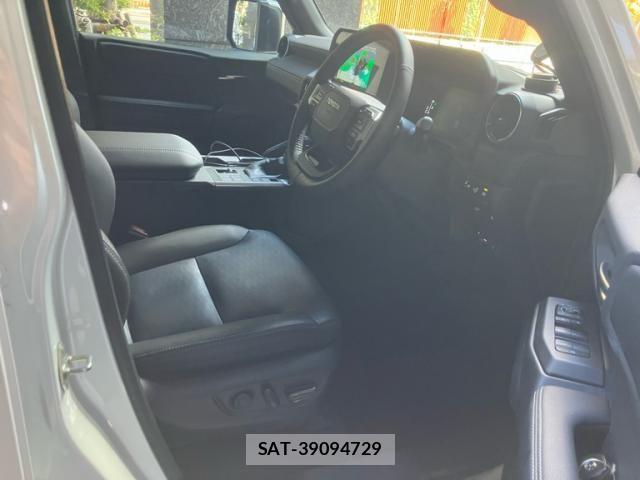 Toyota Land Cruiser 250 2024-11 8366560-14
