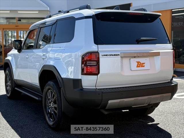 Toyota Land Cruiser 250 2024-10 8366554-12