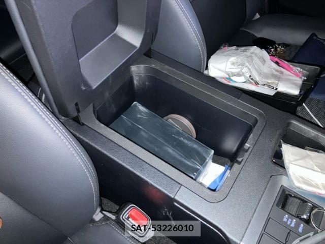 Toyota Land Cruiser 250 2024-07 8371767-27