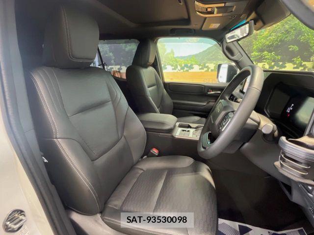 Toyota Land Cruiser 250 2024-12 8438276-6