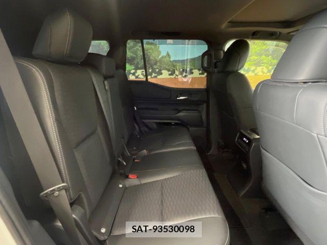Toyota Land Cruiser 250 2024-12 8438276-7
