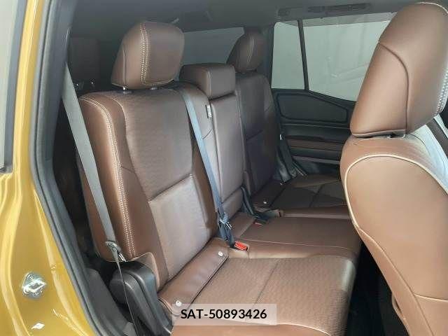 Toyota Land Cruiser 250 2024-06 8485565-10