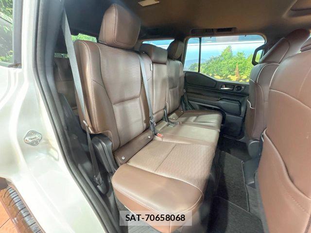 Toyota Land Cruiser 250 2024-06 8525408-9