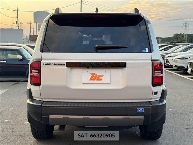 Toyota Land Cruiser 250 2025-10 8562315-13