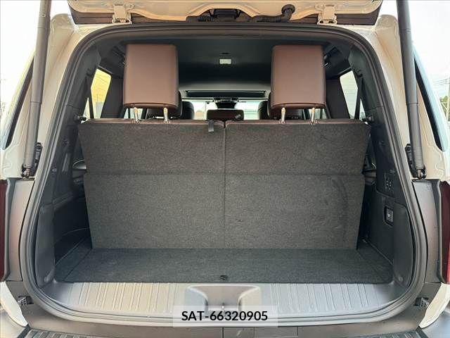 Toyota Land Cruiser 250 2025-10 8562315-18