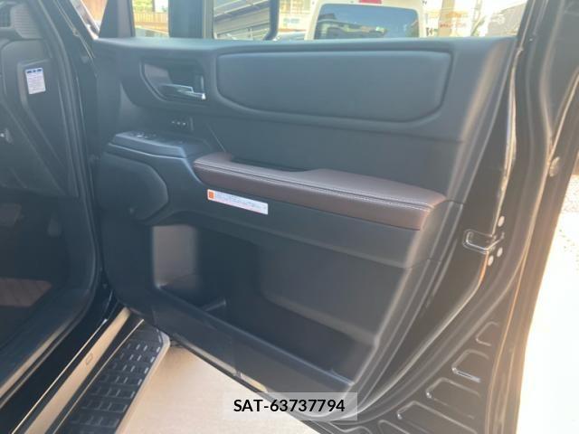 Toyota Land Cruiser 250 2024-08 8562314-15