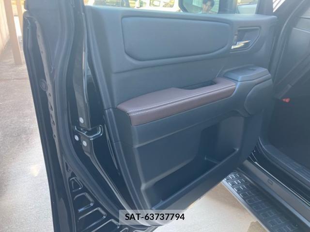 Toyota Land Cruiser 250 2024-08 8562314-4