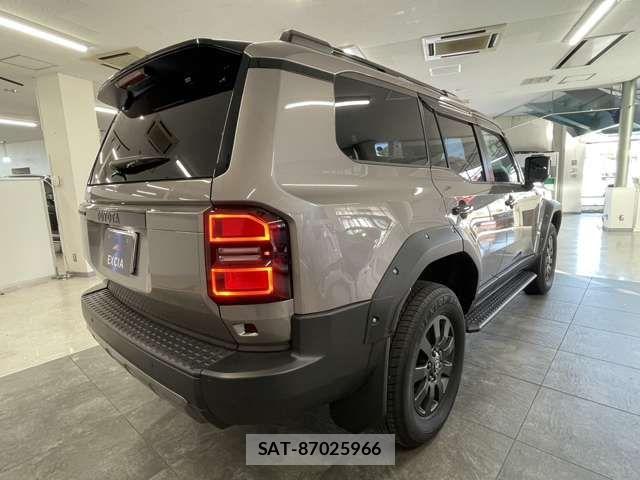 Toyota Land Cruiser 250 2025-04 8562313-4