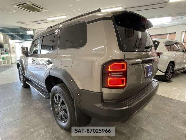 Toyota Land Cruiser 250 2025-04 8562313-5