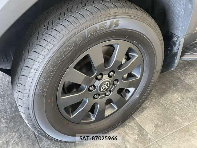 Toyota Land Cruiser 250 2025-04 8562313-7