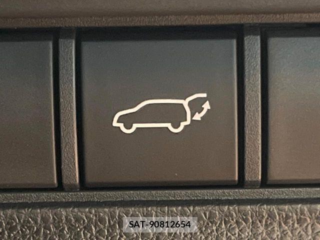Toyota Land Cruiser 250 2024-08 8627346-8