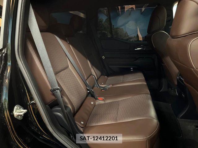 Toyota Land Cruiser 250 2024-07 8627349-9
