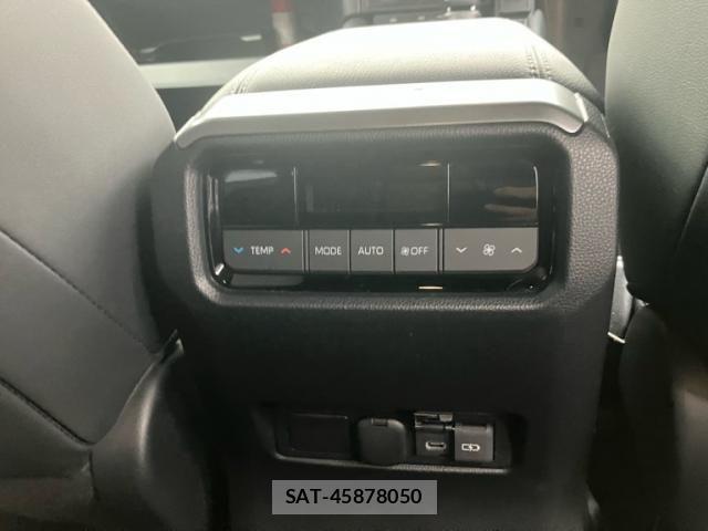 Toyota Land Cruiser 250 2024-11 8659749-17