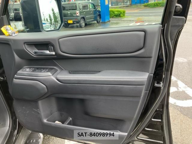 Toyota Land Cruiser 250 2025-05 8659748-12
