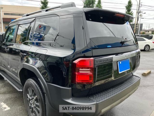 Toyota Land Cruiser 250 2025-05 8659748-5