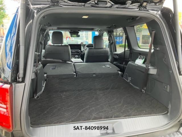 Toyota Land Cruiser 250 2025-05 8659748-8