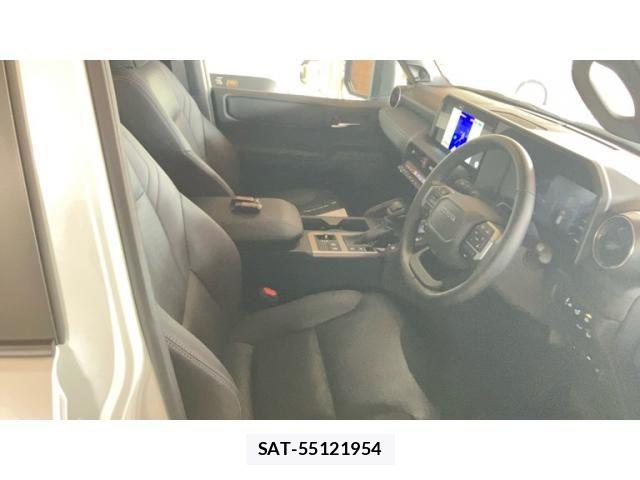 Toyota Land Cruiser 250 2025-02 8659739-10