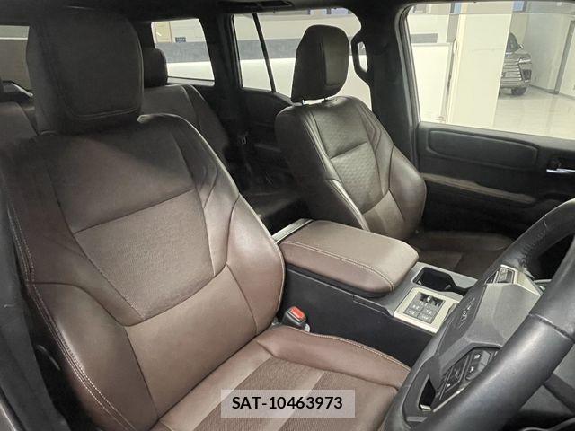 Toyota Land Cruiser 250 2024-12 8659738-9