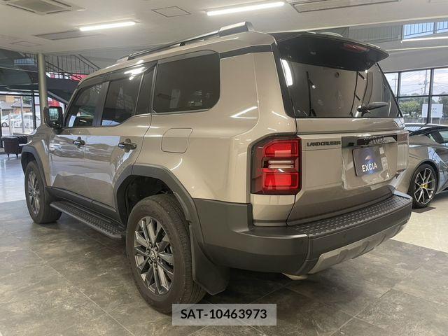Toyota Land Cruiser 250 2024-12 8659738-3
