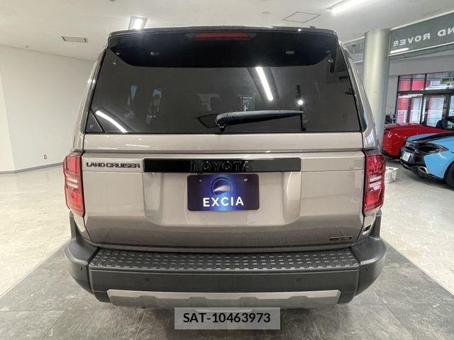 Toyota Land Cruiser 250 2024-12 8659738-5