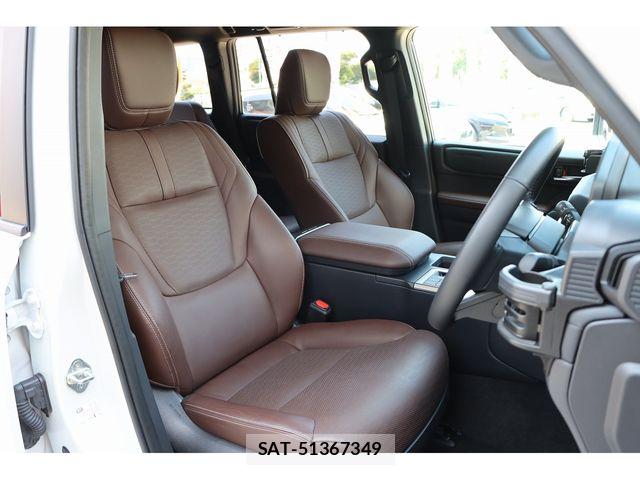 Toyota Land Cruiser 250 2024-07 8659743-9