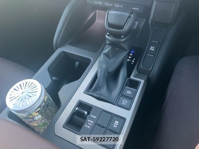 Toyota Land Cruiser 250 2024-07 8659747-9