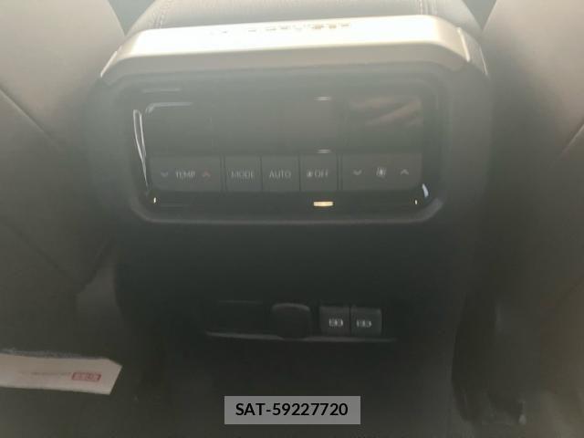Toyota Land Cruiser 250 2024-07 8659747-16