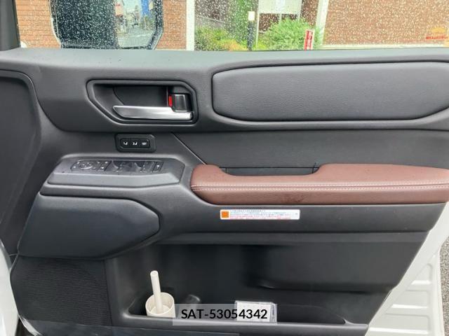 Toyota Land Cruiser 250 2024-08 8685790-14