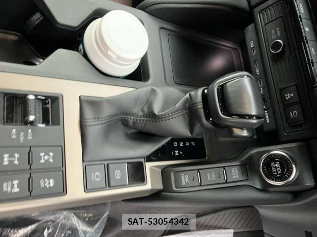 Toyota Land Cruiser 250 2024-08 8685790-19