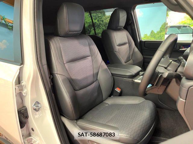 Toyota Land Cruiser 250 2025-01 8743120-9