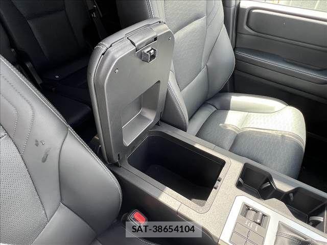 Toyota Land Cruiser 250 2025-08 8780737-19