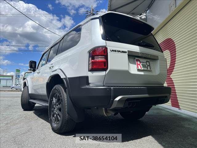 Toyota Land Cruiser 250 2025-08 8780737-4