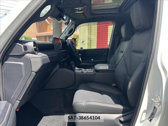 Toyota Land Cruiser 250 2025-08 8780737-7
