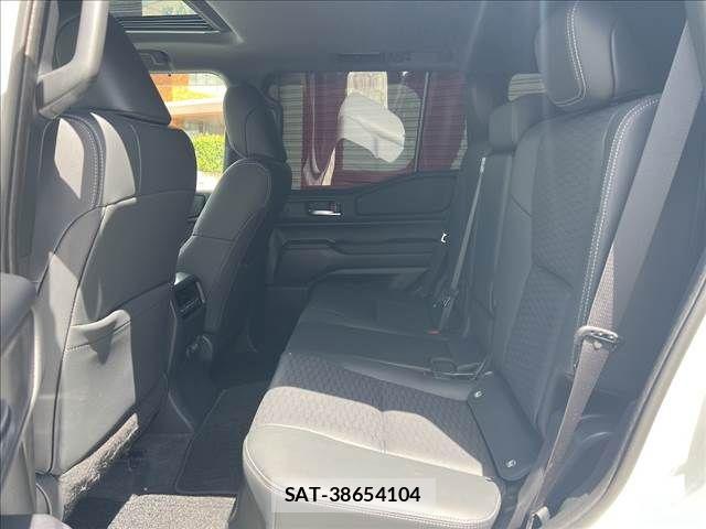 Toyota Land Cruiser 250 2025-08 8780737-8