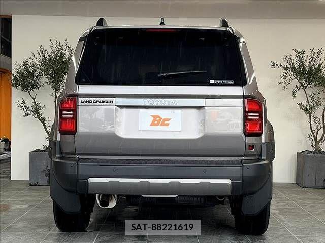 Toyota Land Cruiser 250 2025-01 8796348-13