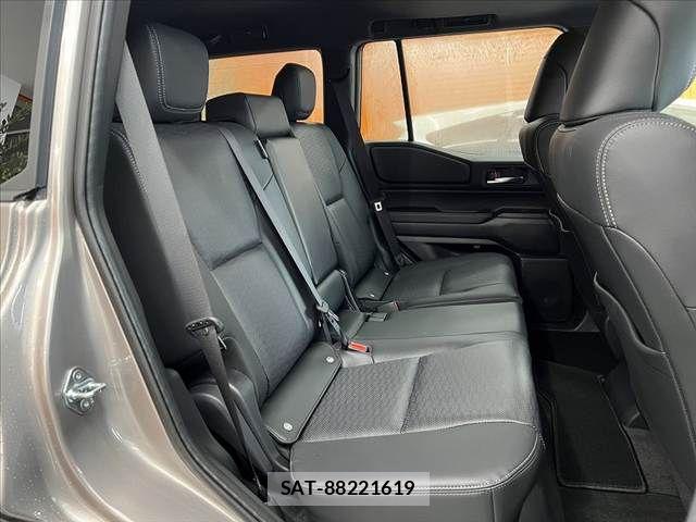 Toyota Land Cruiser 250 2025-01 8796348-17