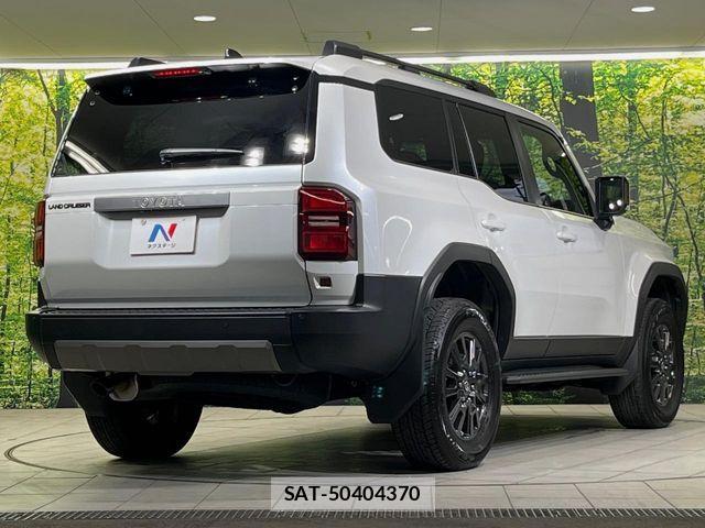 Toyota Land Cruiser 250 2025-02 8796350-16