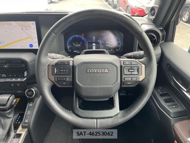 Toyota Land Cruiser 250 2024-06 8796342-11
