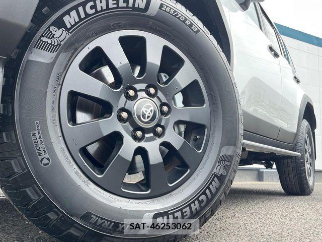 Toyota Land Cruiser 250 2024-06 8796342-13