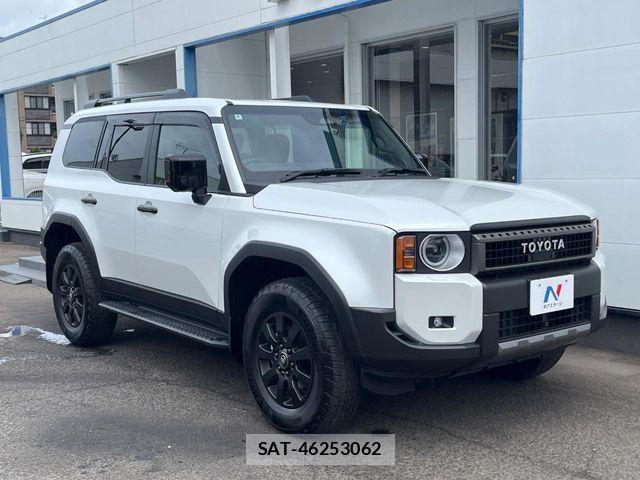 Toyota Land Cruiser 250 2024-06 8796342-16