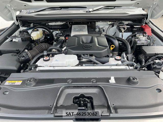 Toyota Land Cruiser 250 2024-06 8796342-18