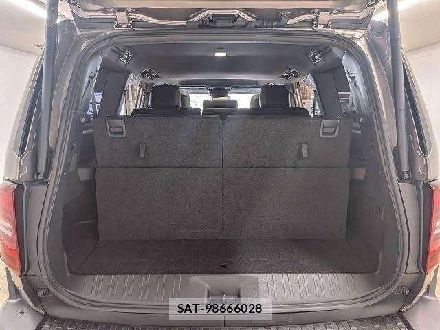 Toyota Land Cruiser 250 2024-09 8796349-12