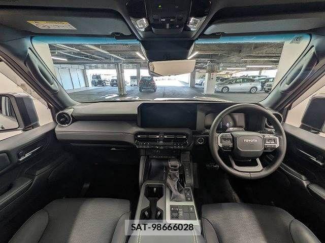 Toyota Land Cruiser 250 2024-09 8796349-1