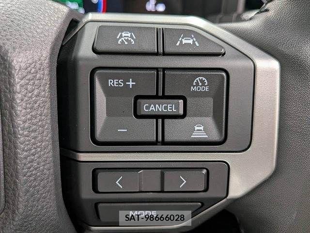 Toyota Land Cruiser 250 2024-09 8796349-5